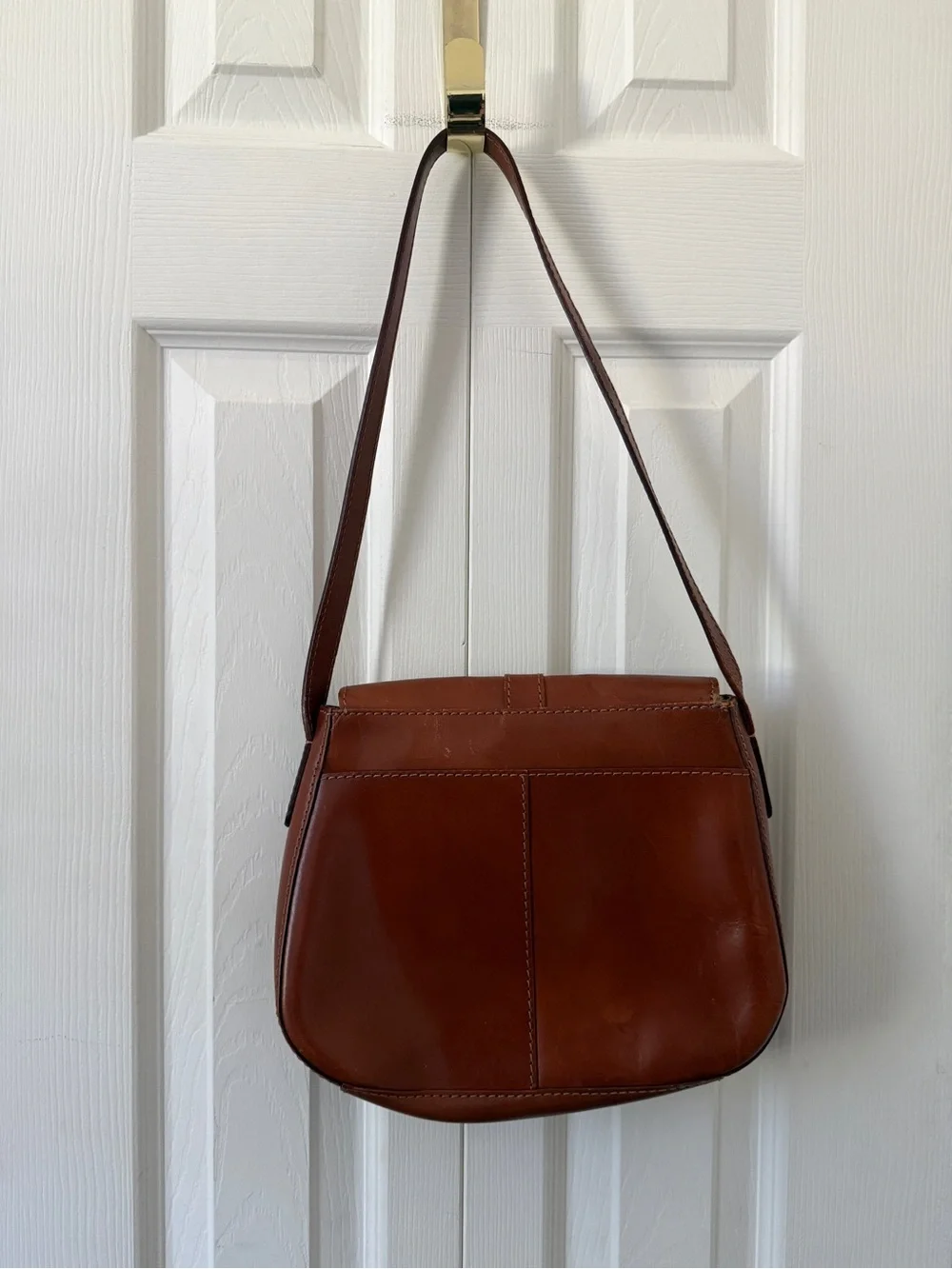 Classic Brown Leather Shoulder Bag